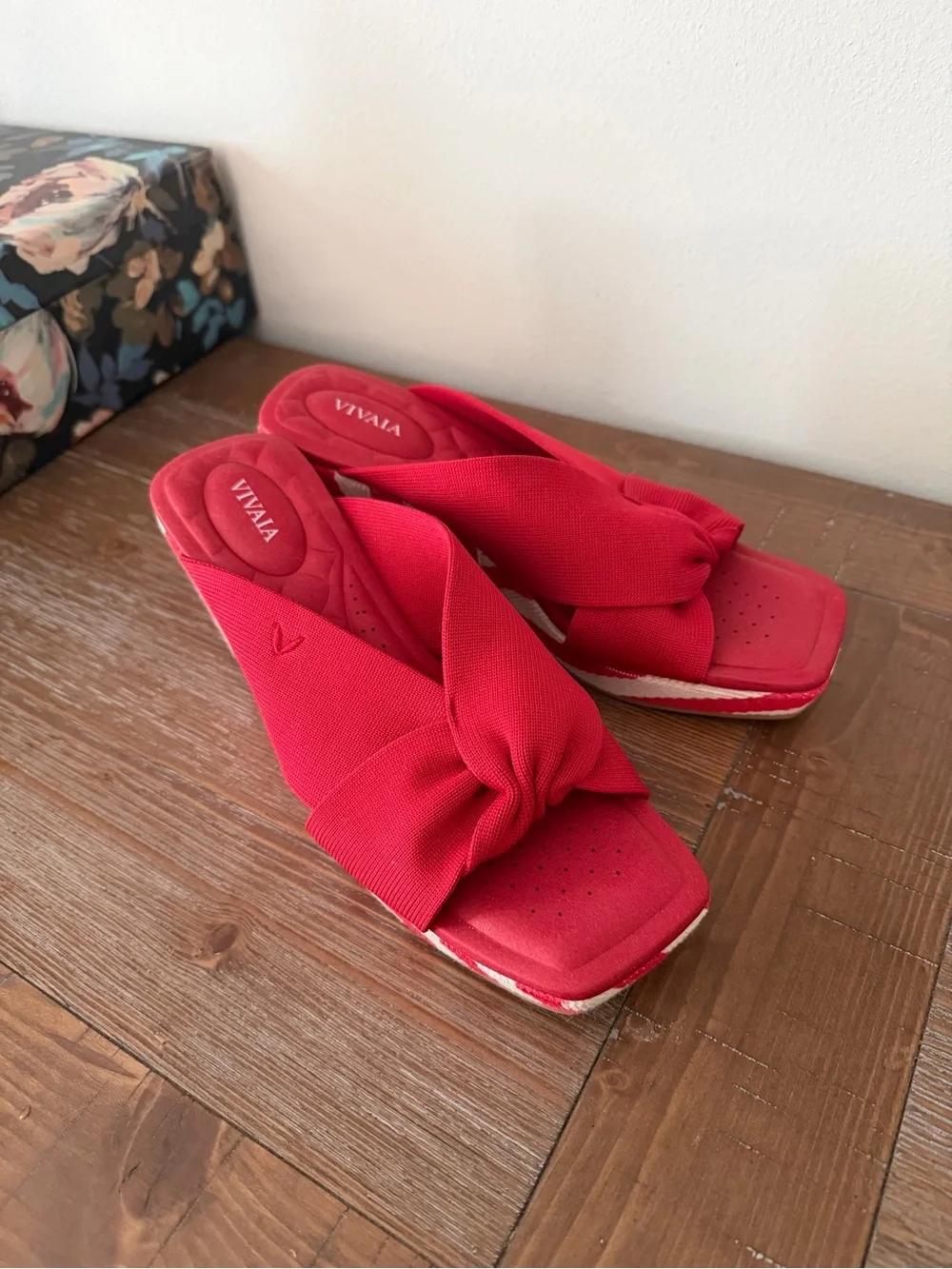 Red Knot Sandals with Red Strip Wedge